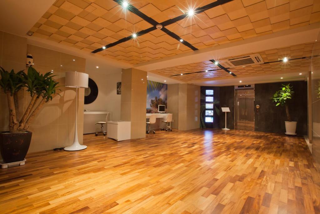 Mate Hotel Seoul Gimpo Bagian luar foto