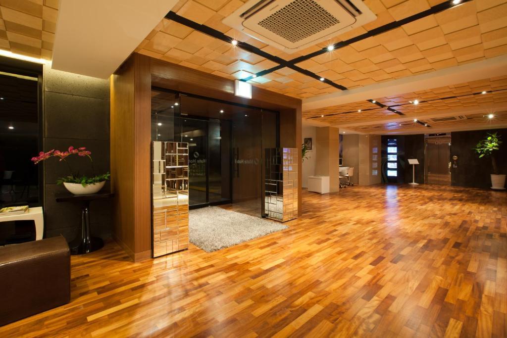 Mate Hotel Seoul Gimpo Bagian luar foto
