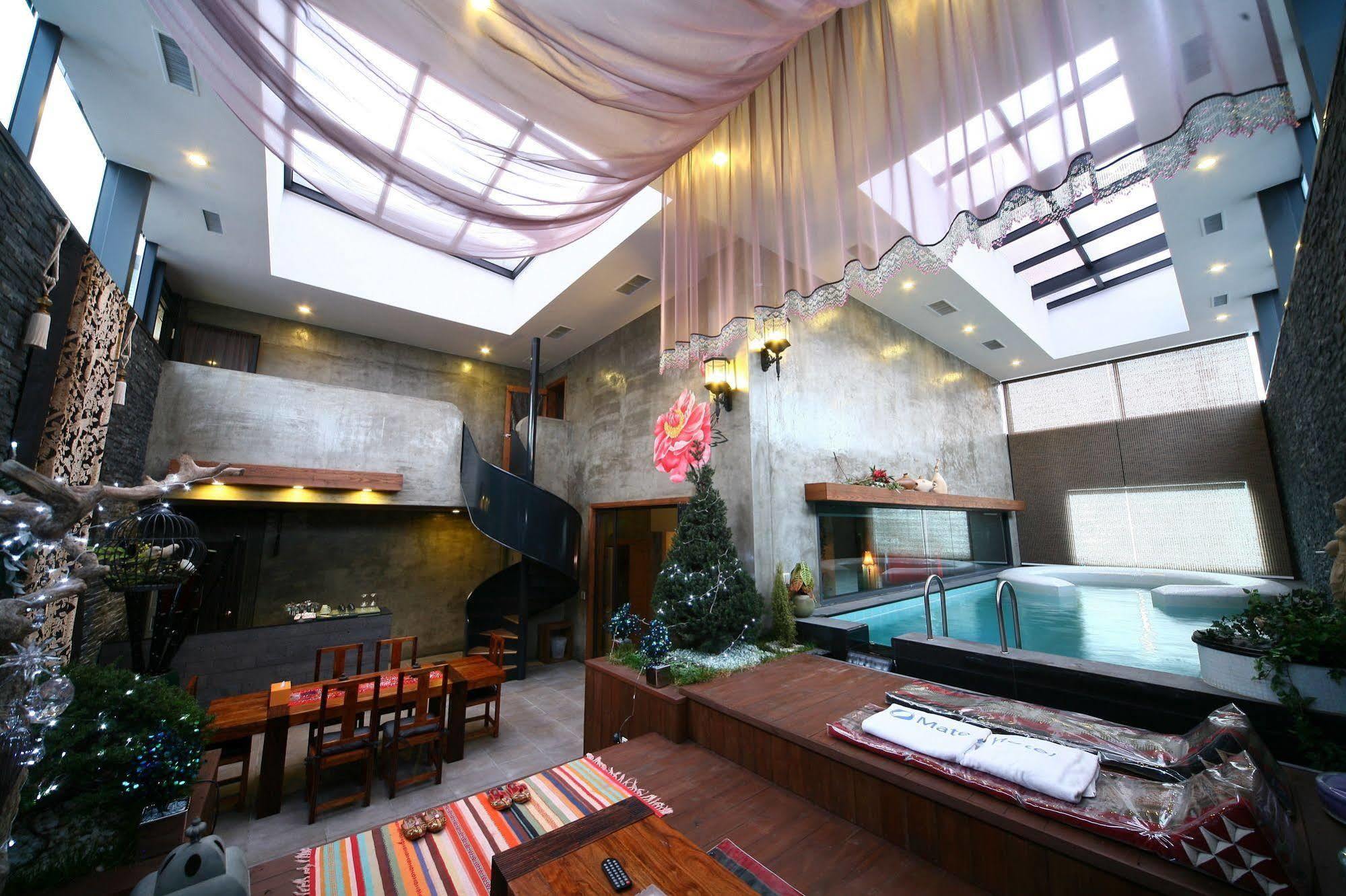 Mate Hotel Seoul Gimpo Bagian luar foto