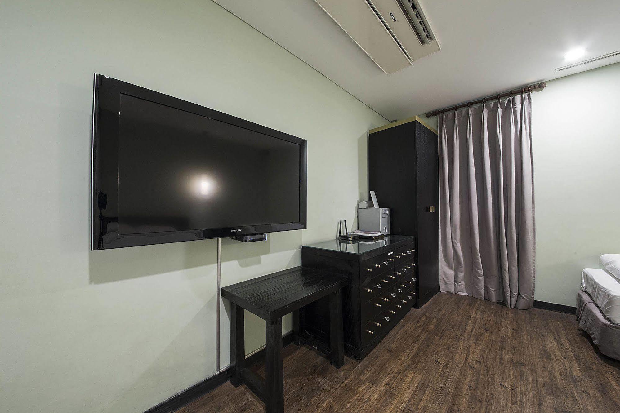 Mate Hotel Seoul Gimpo Bagian luar foto